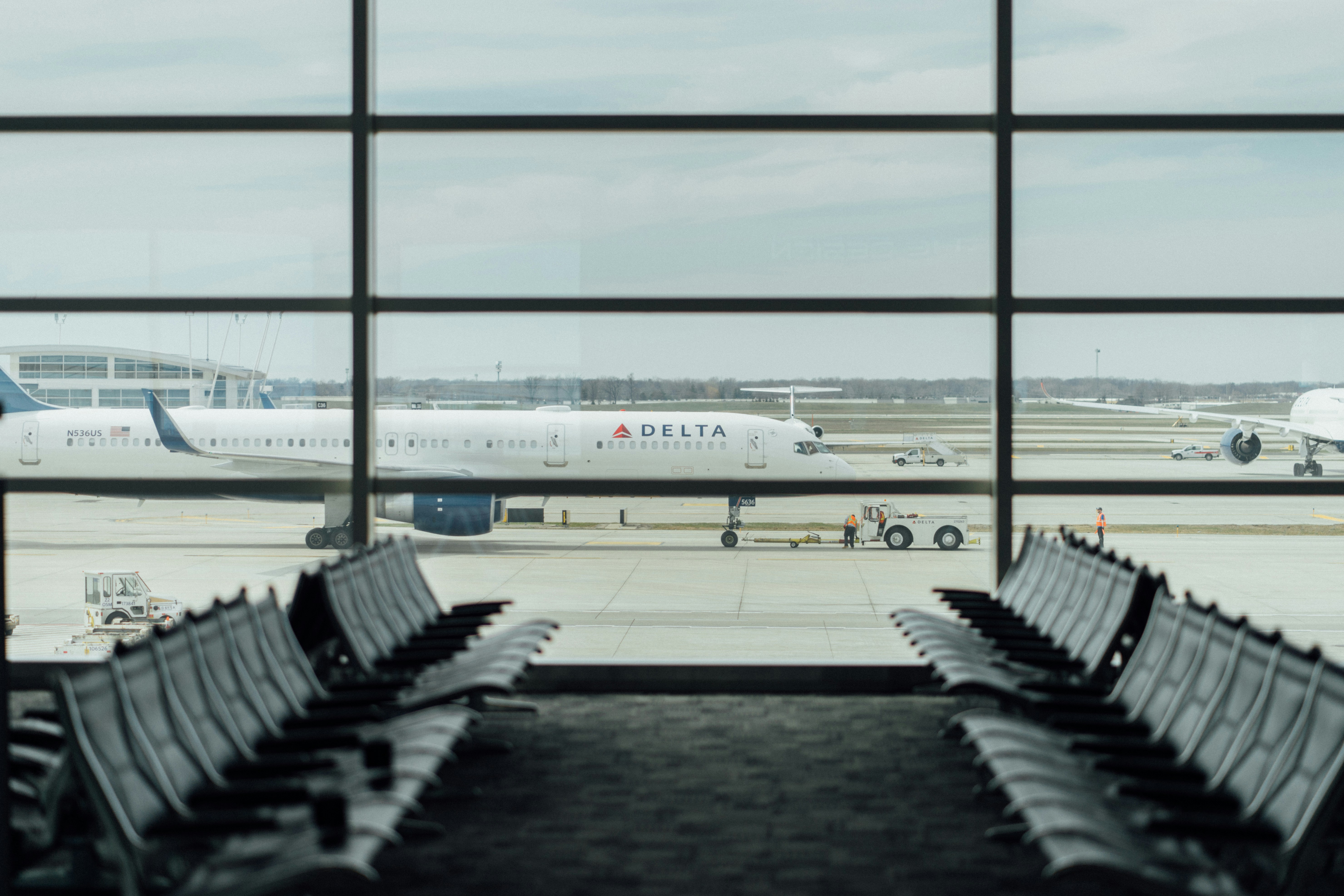 Major U.S. Airline Hit by Widespread Flight Disruptions