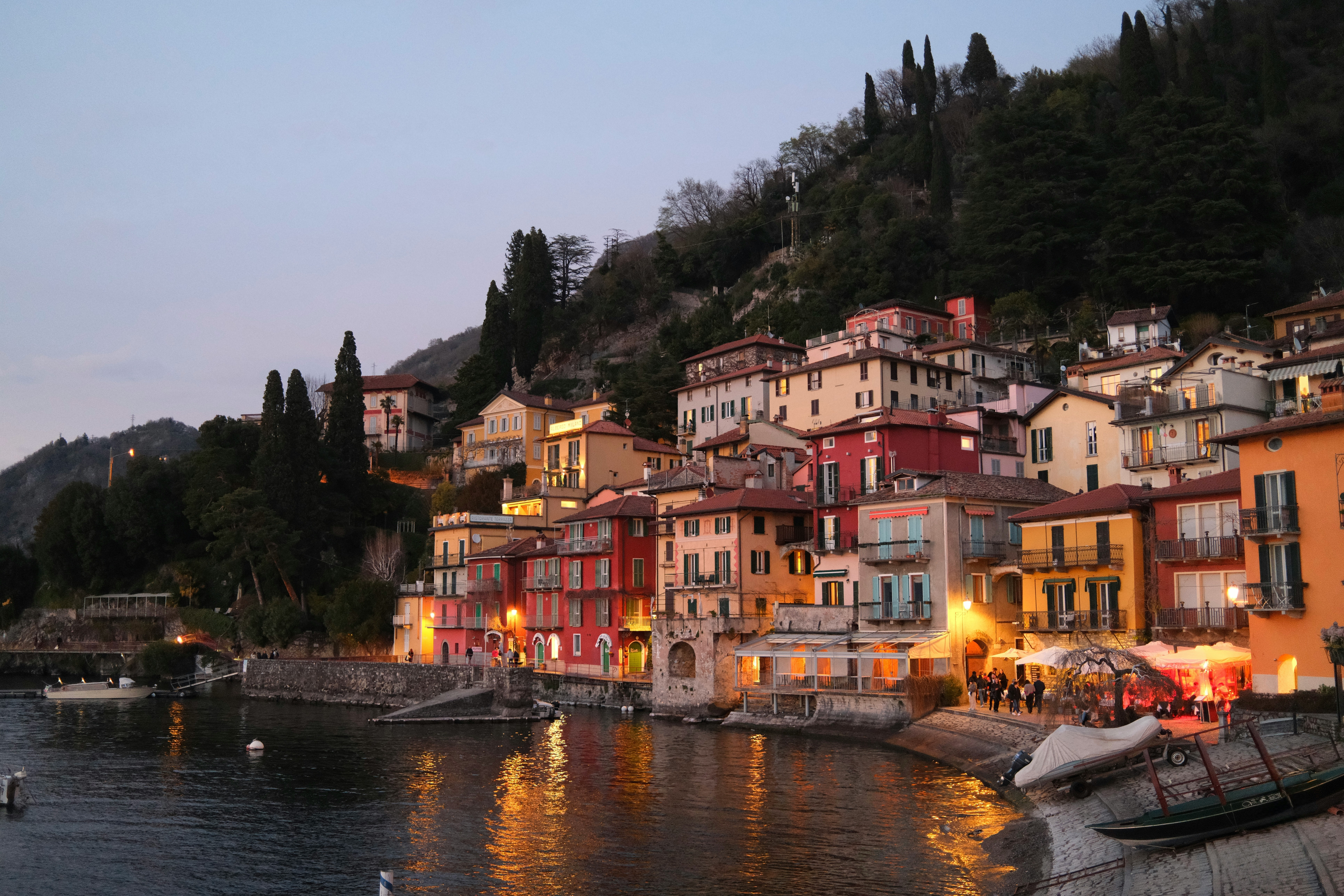 Italian village to impose fines of up to €200 on tourists with bare chests or in swimwear