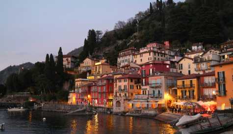 Italian village to impose fines of up to €200 on tourists with bare chests or in swimwear