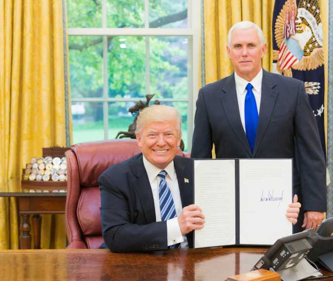 Trump says US should control the Strait of Hormuz and get paid for it