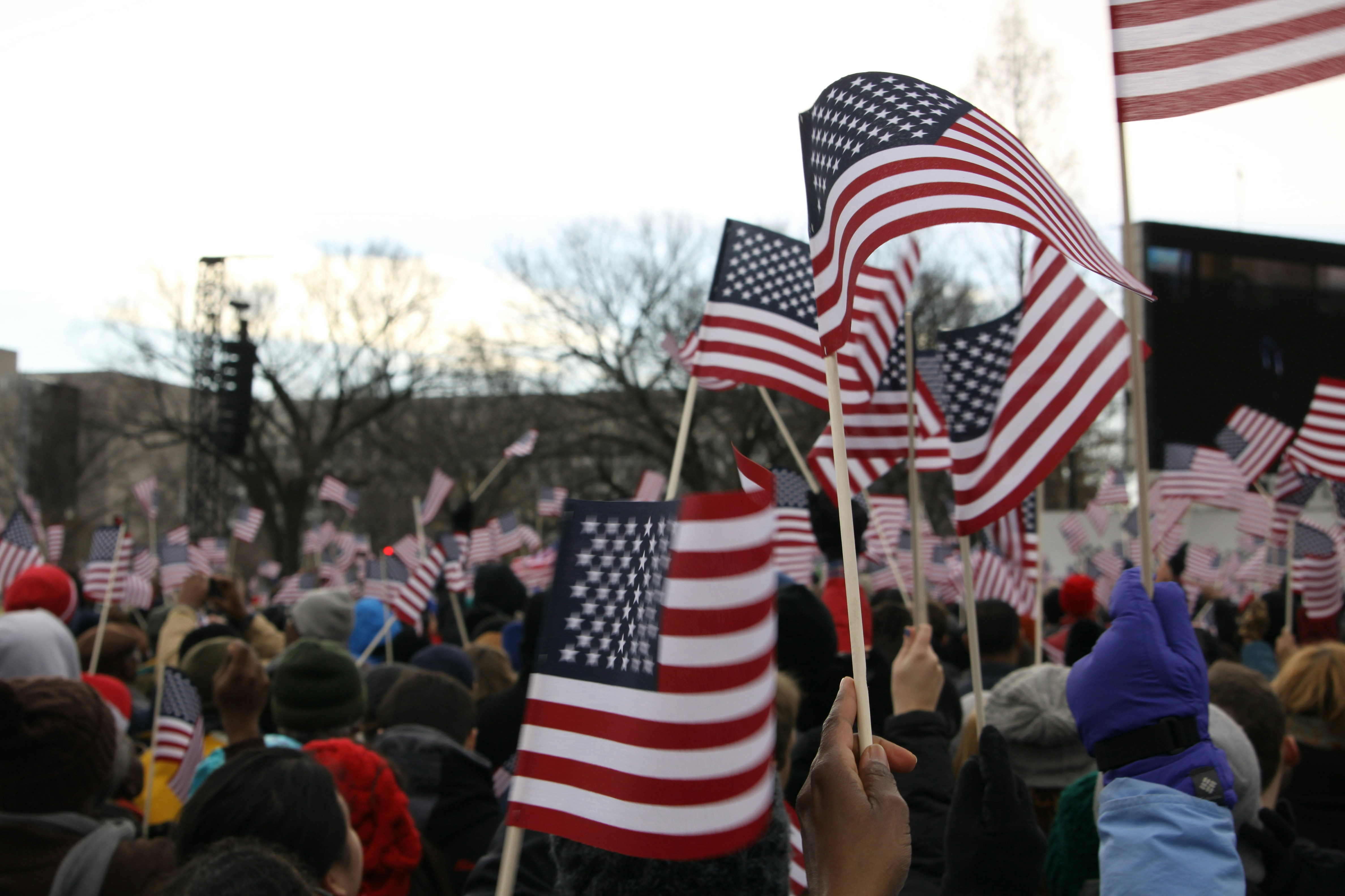 Thousands of Americans Renounce Citizenship as Expat Figures Rise