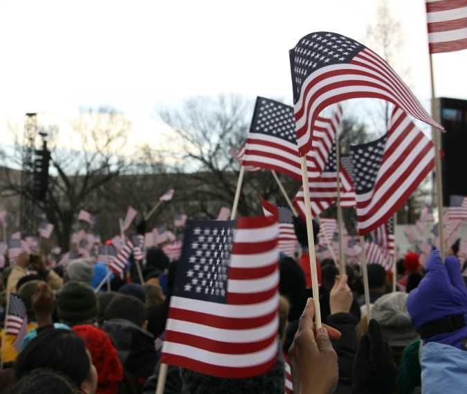 Thousands of Americans Renounce Citizenship as Expat Figures Rise