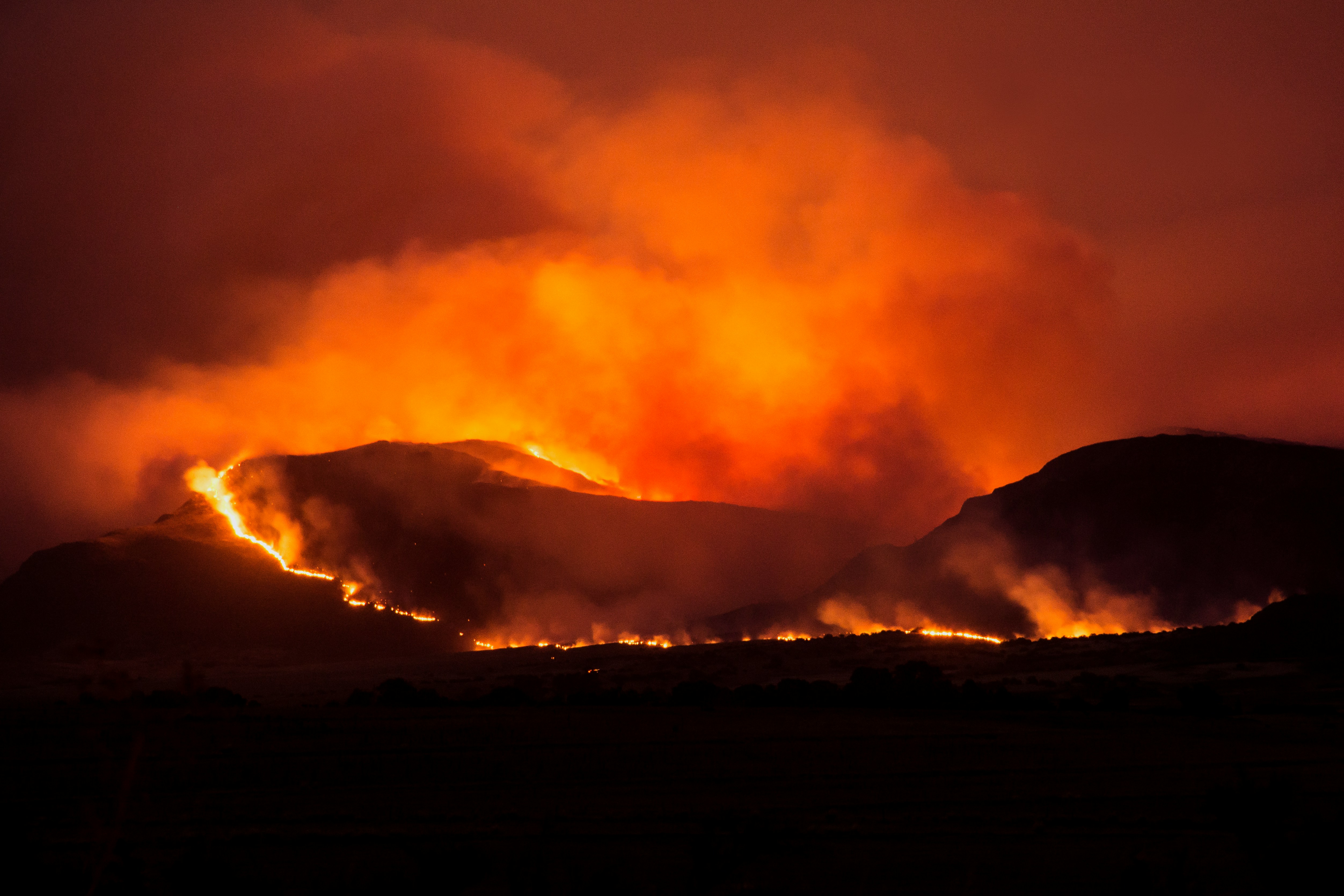 Helicopter crashes in Yosemite National Park while fighting wildfires, killing two