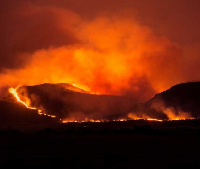 Helicopter crashes in Yosemite National Park while fighting wildfires, killing two