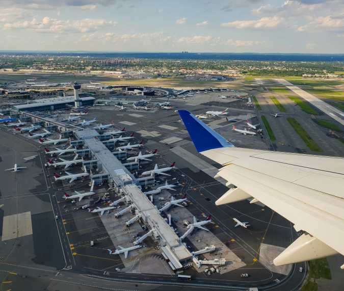 Circuit failure grounds flights at JFK, Newark and LaGuardia airports, wreaking havoc on US air travel