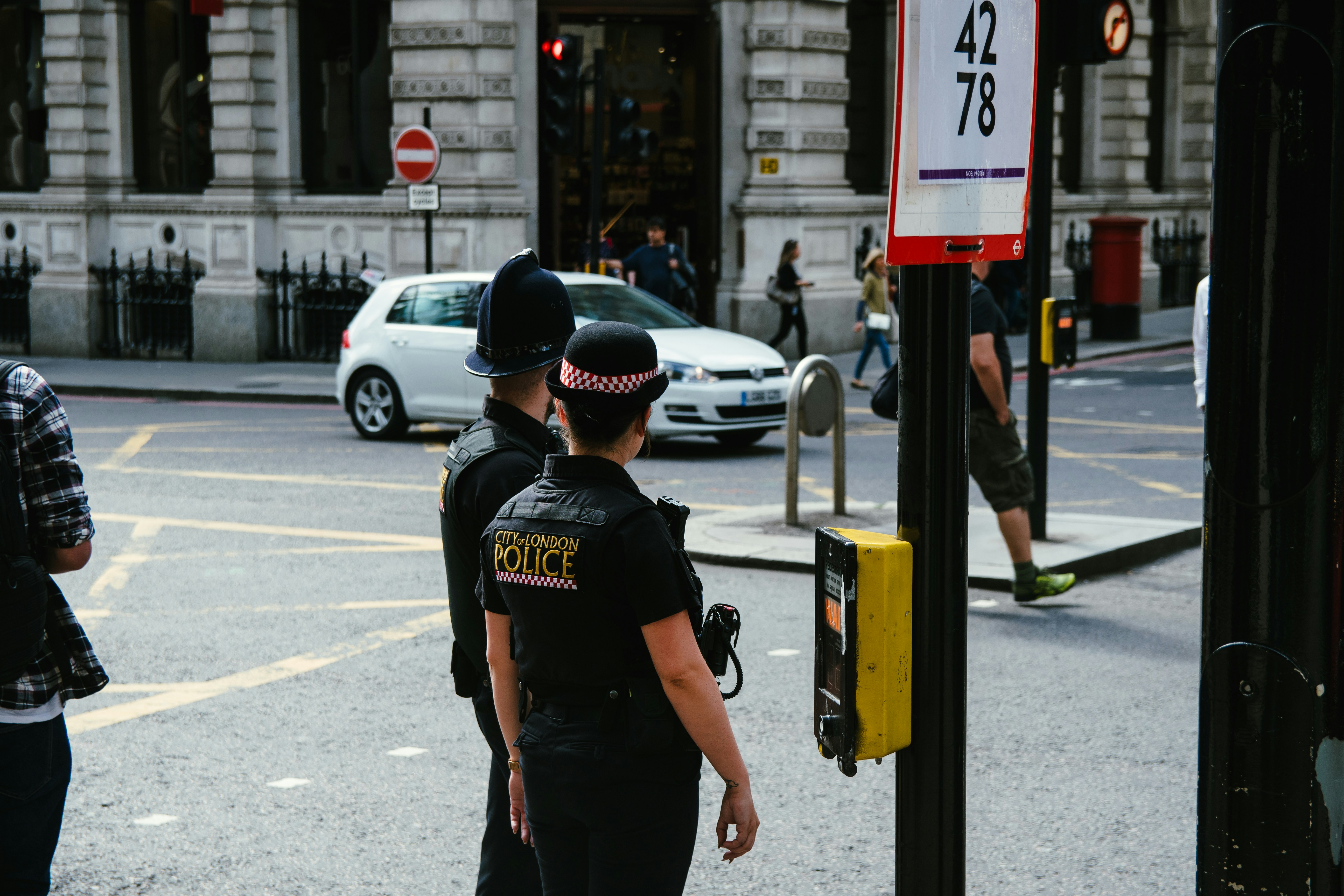 Police in UK can now take women's phones and check their period tracking app