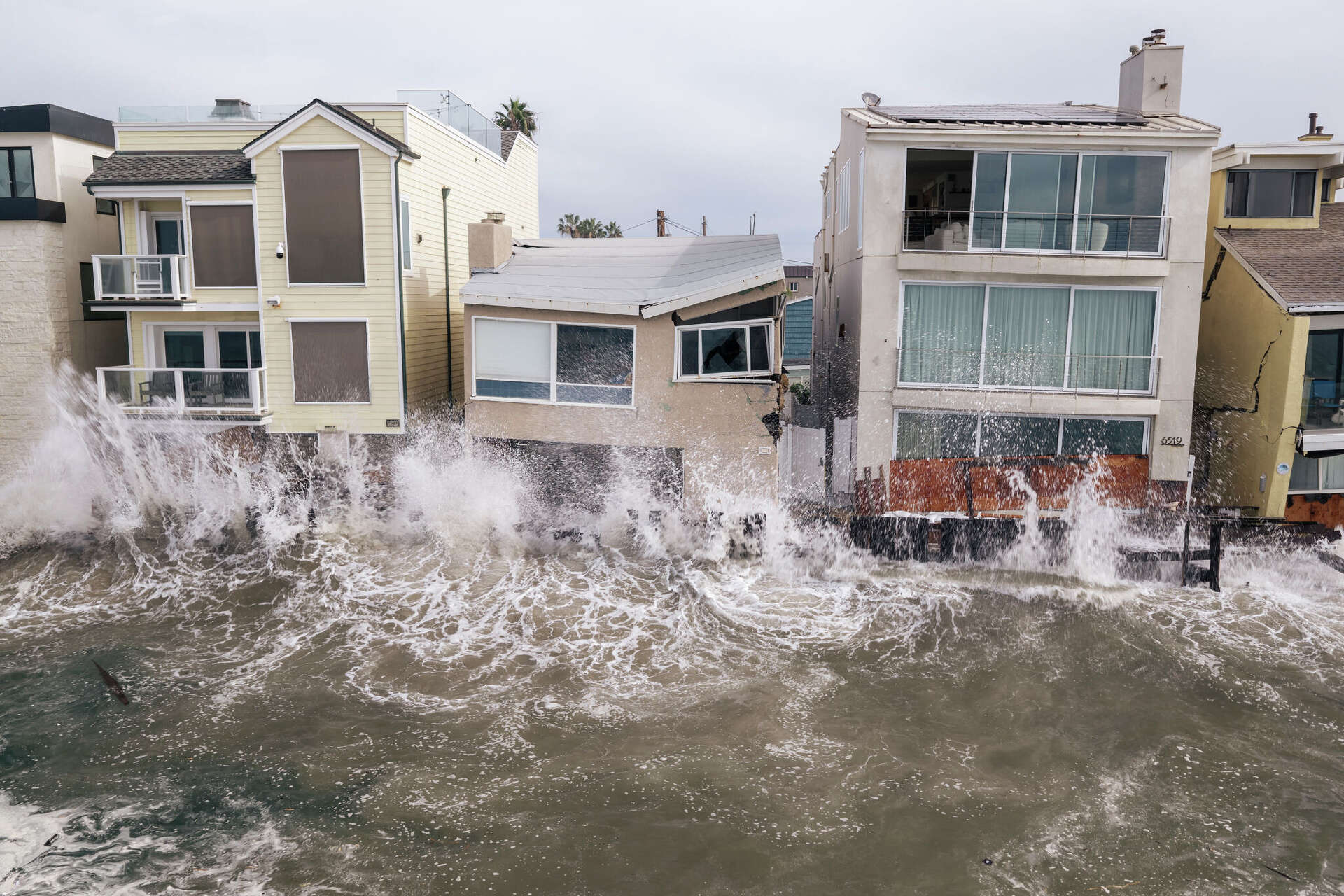 Storm Rachel remnants: waves wreck California homes, Las Vegas floods