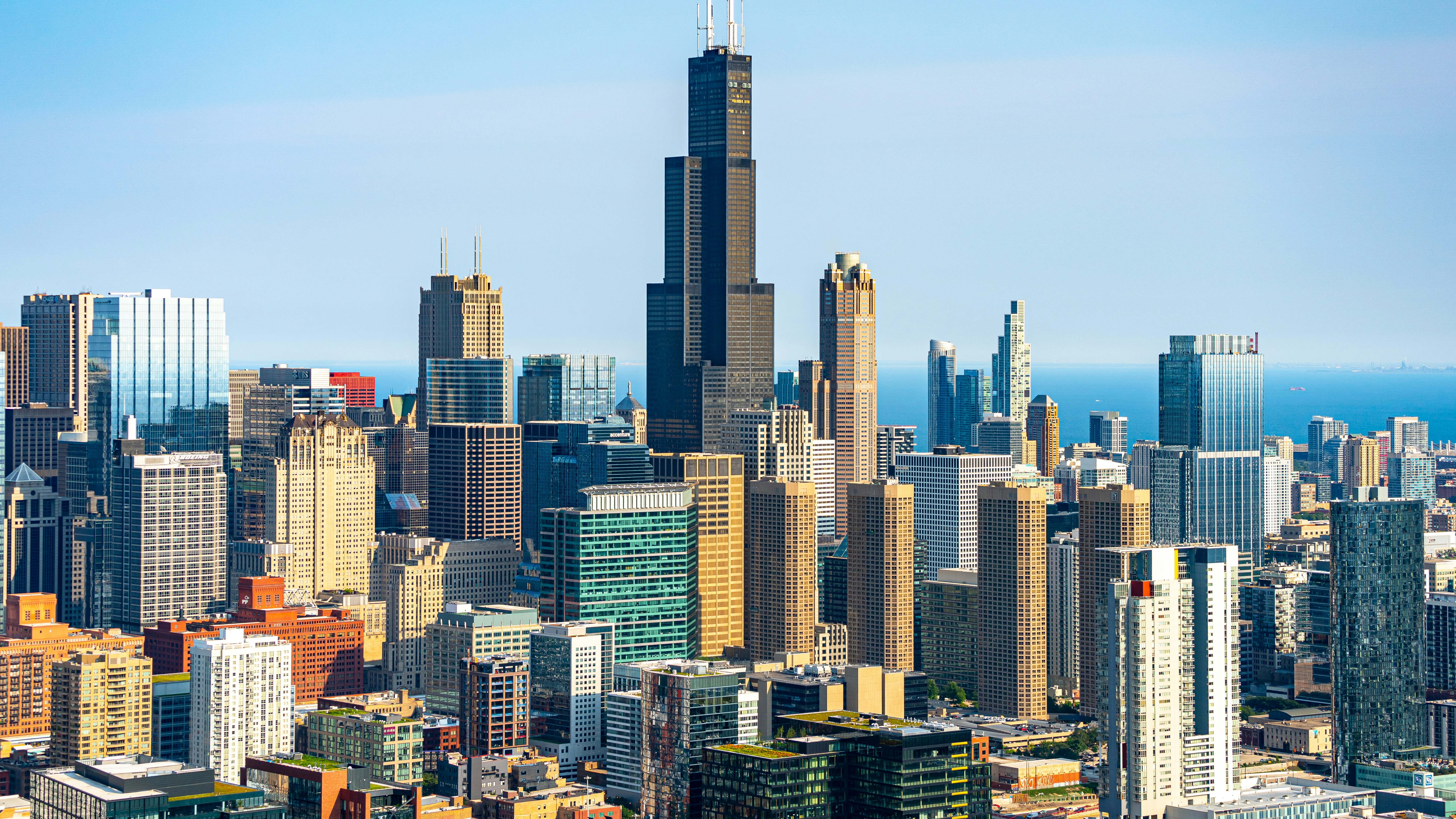 15 years ago, they changed its name. Here's why Chicago will never call it "Willis Tower"
