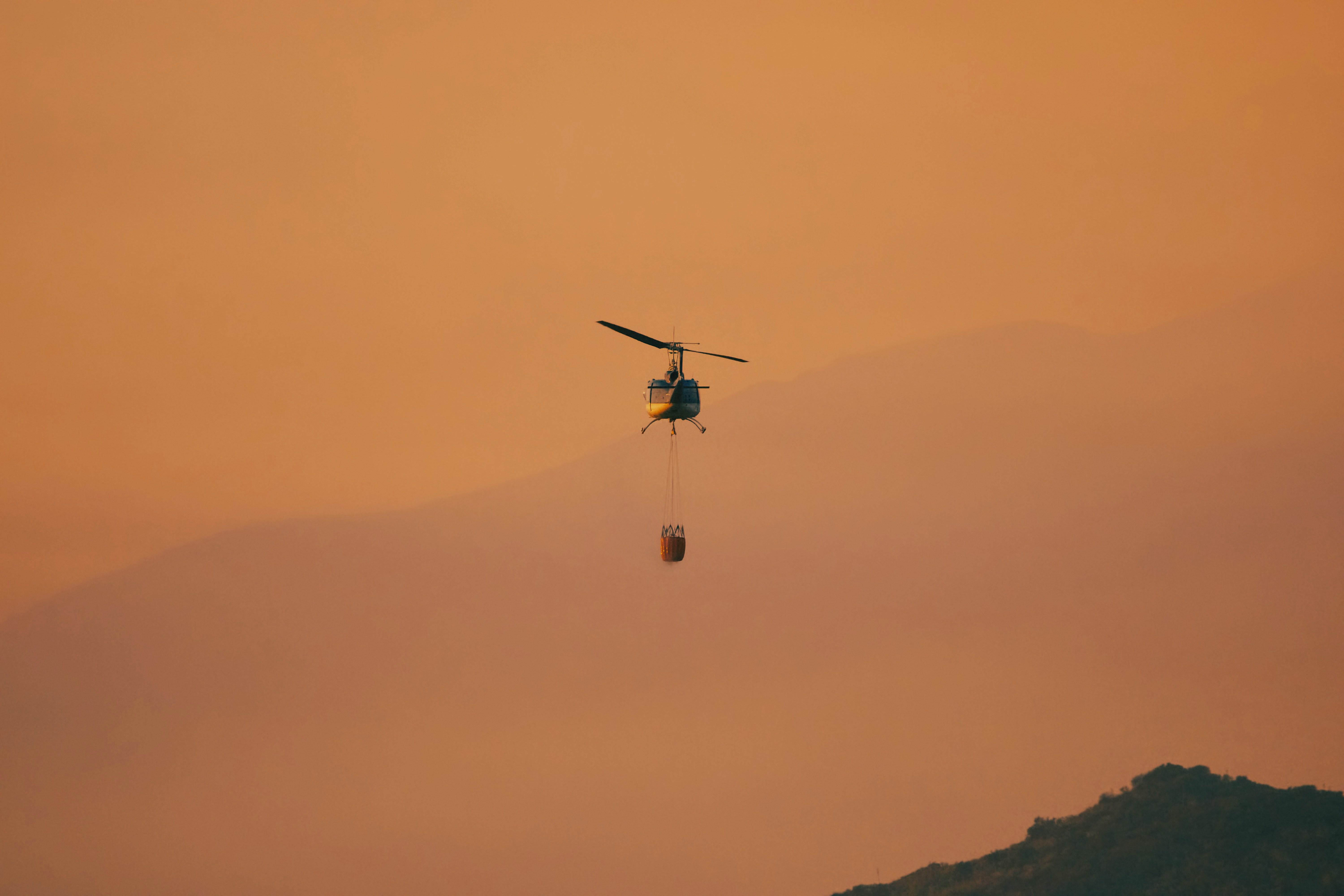 Norte Fire burns homes in San Clemente;