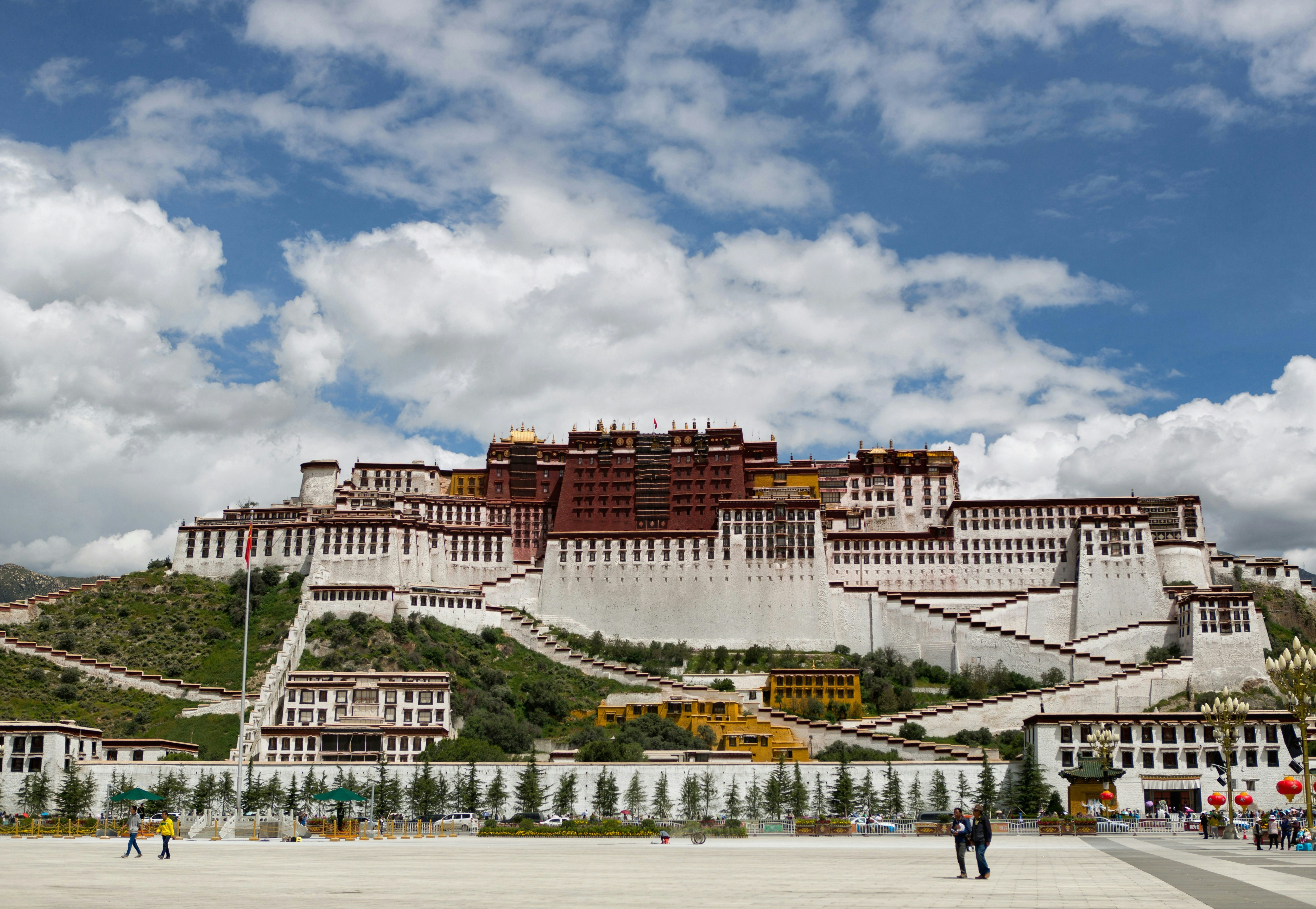 Huge 7.0-magnitude earthquake hits Tibet two months after devastating glacier flood