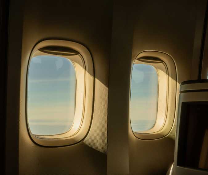 I Paid for a Window Seat, but the Middle Seat Passenger Closed the Shade—Who Actually Gets to Control It?