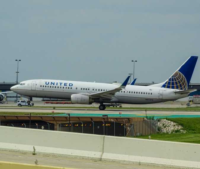 Plane forced to turn around after flight attendant sees horrifying text on passenger's phone