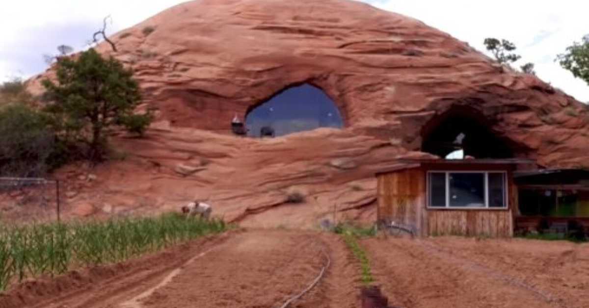 You Can Stay In This Cave Home Inside A Utah Mountain