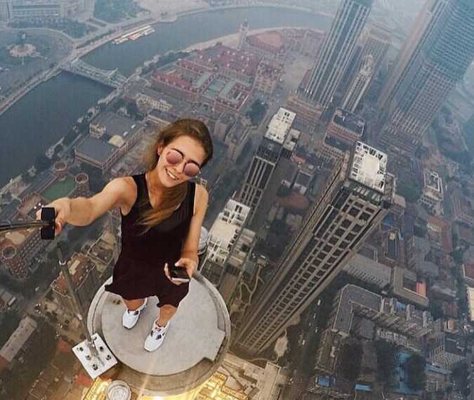These Are the 10 Most Dangerous Places To Take A Selfie
