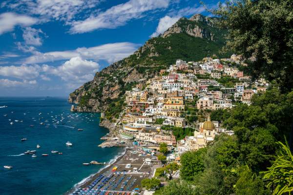 10 places for couples in Italy